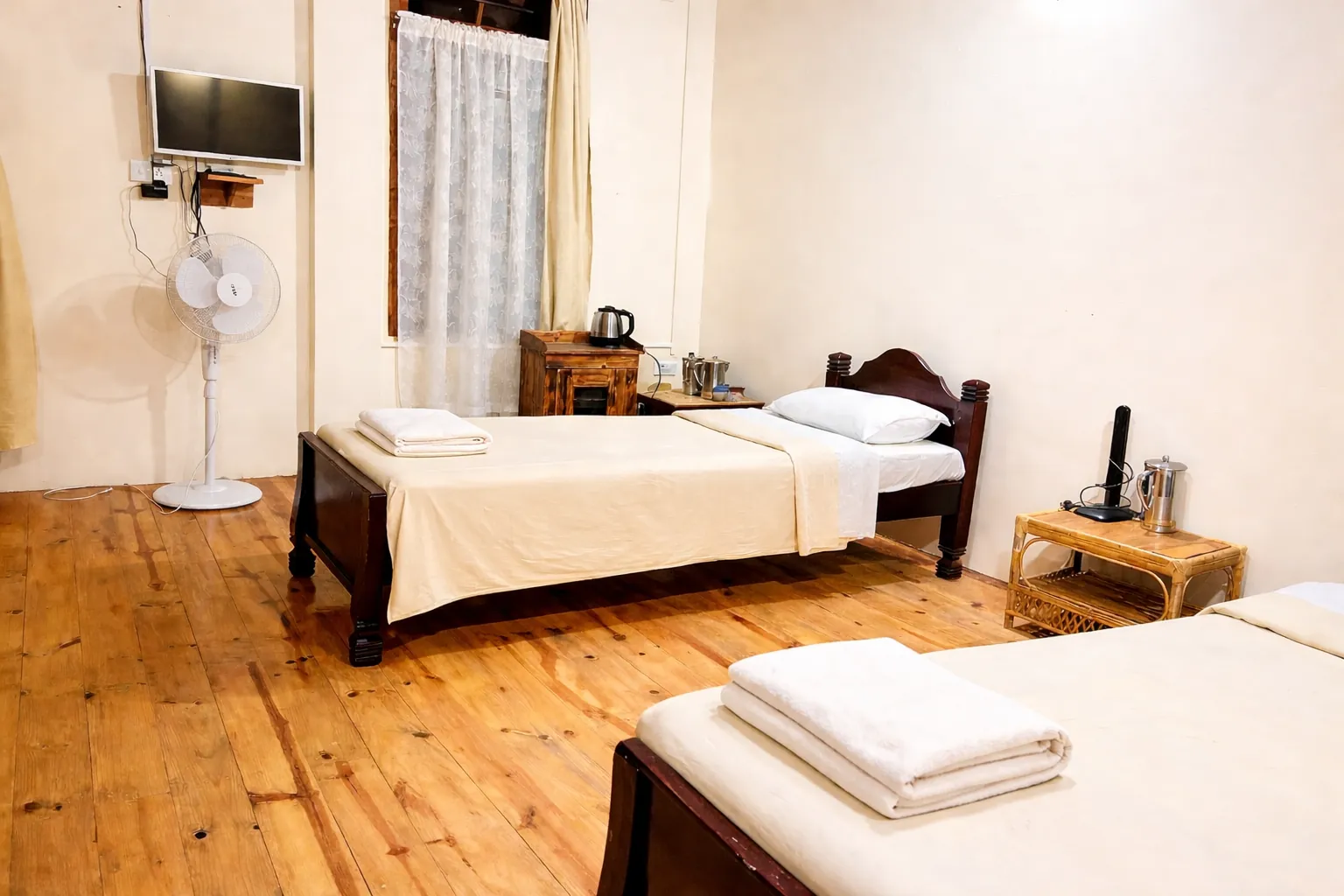 Twin Bed Room - view 1